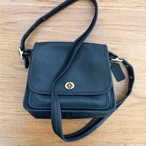 Vintage Coach Rambler in Navy